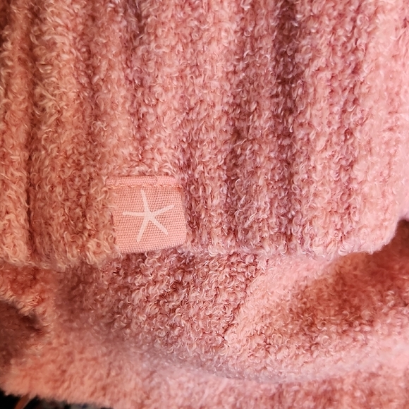 Barefoot Dreams Cozychic Lite Knit in Coral, Size S/M - Picture 5 of 5